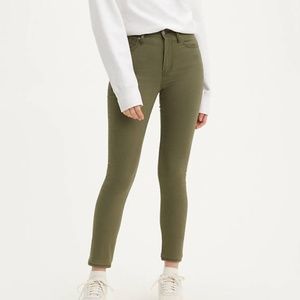 NWT Levi's 721 High Rise Skinny Jeans - Olive